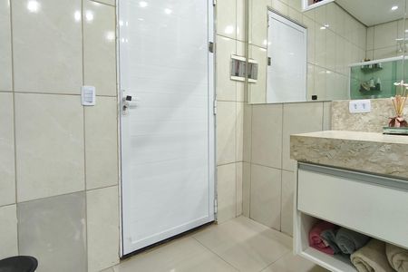 Casa à venda com 40m², 3 quartos e 3 vagas Casa à venda com 40m², 3 quartos e 3 vagasBanheiro Suíte