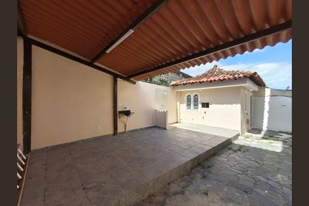 Casa para alugar com 239m², 4 quartos e 2 vagas