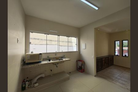 Casa para alugar com 4 quartos, 239m² em Freguesia (jacarepaguá), Rio de Janeiro