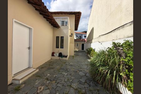 Casa para alugar com 239m², 4 quartos e 2 vagas