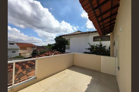 Casa para alugar com 239m², 4 quartos e 2 vagas