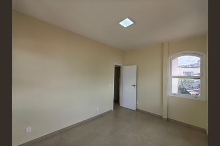 Casa para alugar com 239m², 4 quartos e 2 vagas