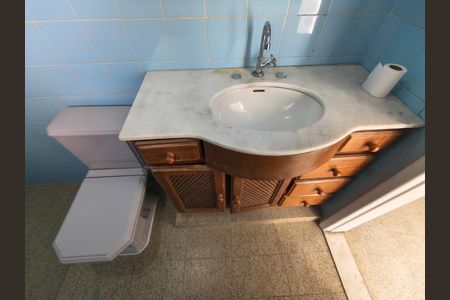Casa para alugar com 239m², 4 quartos e 2 vagas