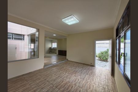 Casa para alugar com 4 quartos, 239m² em Freguesia (jacarepaguá), Rio de Janeiro