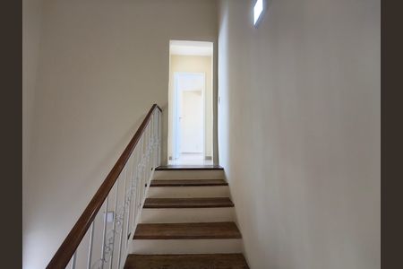Casa para alugar com 239m², 4 quartos e 2 vagas