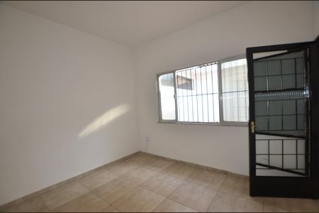 Casa para alugar com 80m², 2 quartos e sem vagaSala