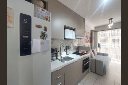 Cozinha de apartamento à venda com 1 quarto, 28m² em Socorro, São Paulo