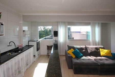 Casa para alugar com 75m², 2 quartos e sem vaga Casa para alugar com 75m², 2 quartos e sem vagaSala