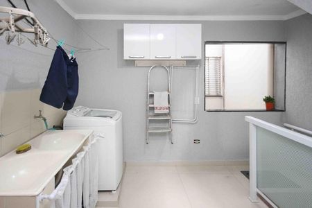 Casa para alugar com 75m², 2 quartos e sem vaga Casa para alugar com 75m², 2 quartos e sem vagaBanheiro