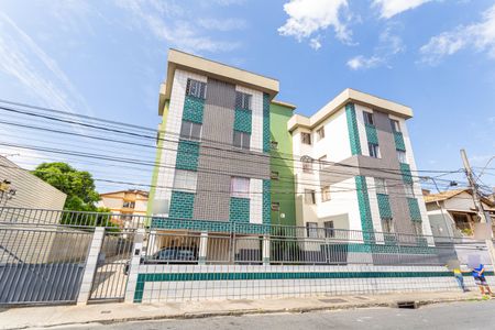 Apartamento para alugar com 71m², 3 quartos e 1 vaga Apartamento para alugar com 71m², 3 quartos e 1 vagaFachada