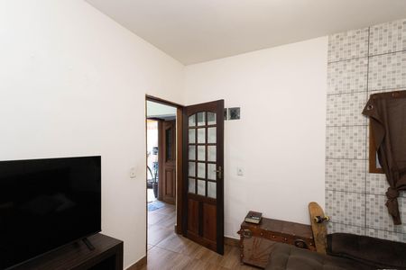 Sala  de casa à venda com 2 quartos, 122m² em Horto Florestal, São Paulo
