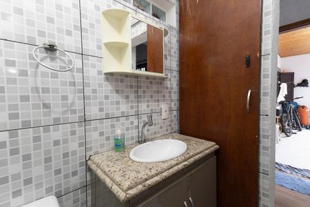Casa à venda com 122m², 2 quartos e 2 vagasBanheiro 2