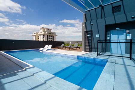 Studio para alugar com 26m², 1 quarto e sem vaga Studio para alugar com 26m², 1 quarto e sem vagaÁrea comum - Piscina