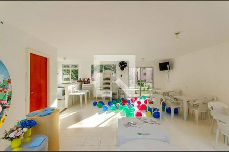 Apartamento para alugar com 38m², 2 quartos e sem vagaÁrea comum - Salão de festas