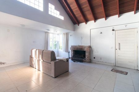 Sala de casa à venda com 4 quartos, 240m² em Guarujá, Porto Alegre