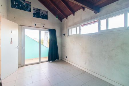 Casa à venda com 240m², 4 quartos e 3 vagas Casa à venda com 240m², 4 quartos e 3 vagasQuarto 4