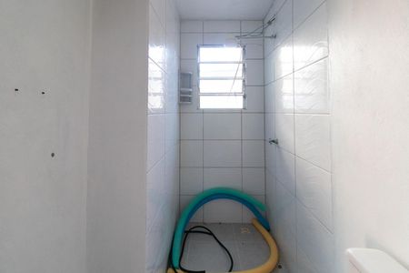 Casa à venda com 240m², 4 quartos e 3 vagas Casa à venda com 240m², 4 quartos e 3 vagasBanheiro Social 2
