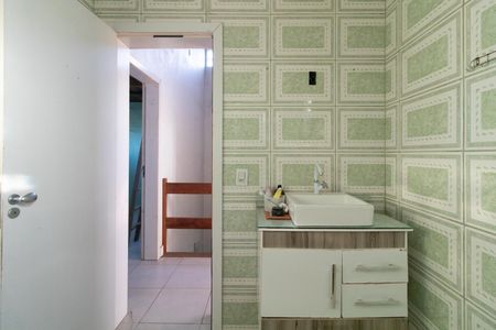 Casa à venda com 240m², 4 quartos e 3 vagas Casa à venda com 240m², 4 quartos e 3 vagasBanheiro Social 1