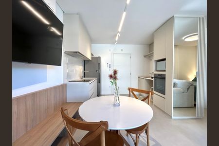 Apartamento para alugar com 39m², 1 quarto e 1 vaga Apartamento para alugar com 39m², 1 quarto e 1 vagaStudio