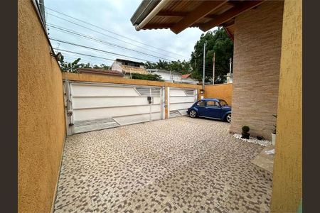 Casa à venda com 250m², 4 quartos e 4 vagas