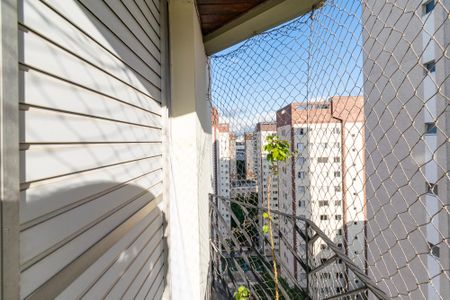 Apartamento à venda com 115m², 3 quartos e 2 vagas Apartamento à venda com 115m², 3 quartos e 2 vagasSacada da Suíte
