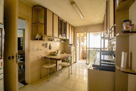 Apartamento à venda com 115m², 3 quartos e 2 vagas