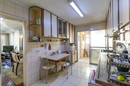 Apartamento à venda com 115m², 3 quartos e 2 vagas Apartamento à venda com 115m², 3 quartos e 2 vagasCozinha