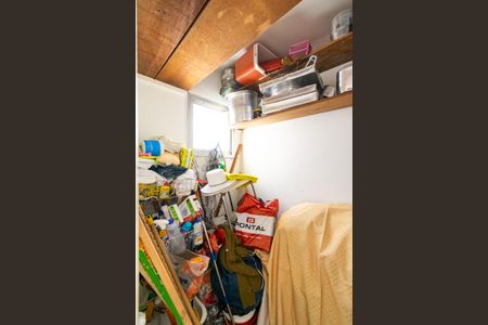 Apartamento à venda com 115m², 3 quartos e 2 vagas Apartamento à venda com 115m², 3 quartos e 2 vagasQuarto de Serviço