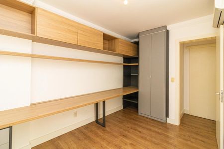 Apartamento para alugar com 117m², 3 quartos e 2 vagas Apartamento para alugar com 117m², 3 quartos e 2 vagasQuarto 1