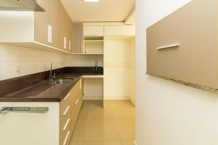 Apartamento para alugar com 117m², 3 quartos e 2 vagas Apartamento para alugar com 117m², 3 quartos e 2 vagasCozinha
