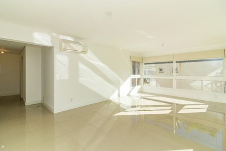 Apartamento para alugar com 117m², 3 quartos e 2 vagas Apartamento para alugar com 117m², 3 quartos e 2 vagasSala