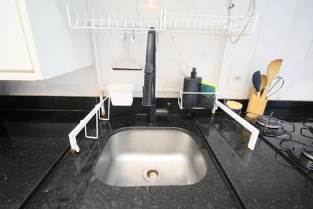 Apartamento à venda com 50m², 2 quartos e 1 vagaCozinha - Torneira