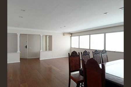 Apartamento à venda com 170m², 3 quartos e 2 vagas Apartamento à venda com 170m², 3 quartos e 2 vagasSala