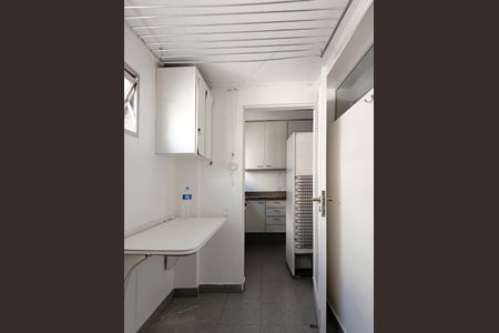 Apartamento à venda com 170m², 3 quartos e 2 vagas Apartamento à venda com 170m², 3 quartos e 2 vagasÁrea de Serviço