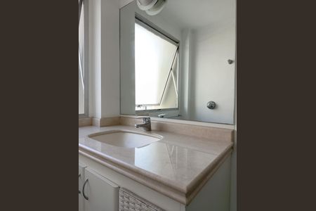 Apartamento à venda com 170m², 3 quartos e 2 vagas Apartamento à venda com 170m², 3 quartos e 2 vagasBanheiro