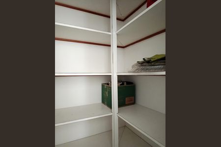 Apartamento à venda com 170m², 3 quartos e 2 vagas Apartamento à venda com 170m², 3 quartos e 2 vagasDespensa