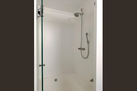 Apartamento à venda com 170m², 3 quartos e 2 vagas Apartamento à venda com 170m², 3 quartos e 2 vagasBanheiro da Suíte