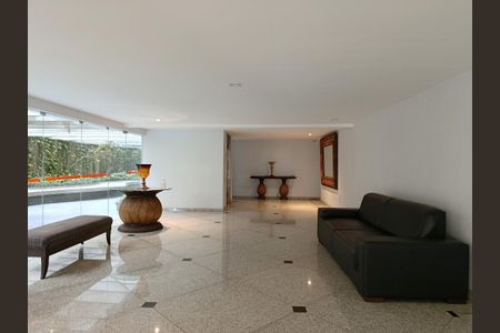 Apartamento à venda com 170m², 3 quartos e 2 vagas Apartamento à venda com 170m², 3 quartos e 2 vagasHall social