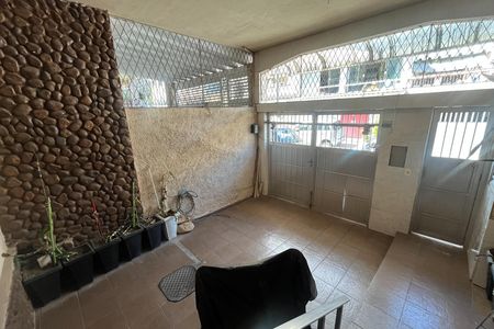 Casa de condomínio para alugar com 100m², 3 quartos e 1 vaga Casa de condomínio para alugar com 100m², 3 quartos e 1 vagaGaragem