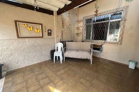 Casa de condomínio para alugar com 100m², 3 quartos e 1 vaga Casa de condomínio para alugar com 100m², 3 quartos e 1 vagaVaranda