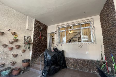 Casa de condomínio para alugar com 100m², 3 quartos e 1 vaga Casa de condomínio para alugar com 100m², 3 quartos e 1 vagaFachada Interna