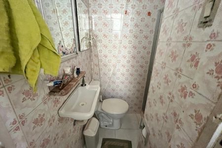 Casa de condomínio para alugar com 100m², 3 quartos e 1 vaga Casa de condomínio para alugar com 100m², 3 quartos e 1 vagaBanheiro de serviço