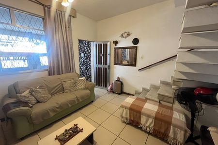 Casa de condomínio para alugar com 100m², 3 quartos e 1 vaga Casa de condomínio para alugar com 100m², 3 quartos e 1 vagaSala