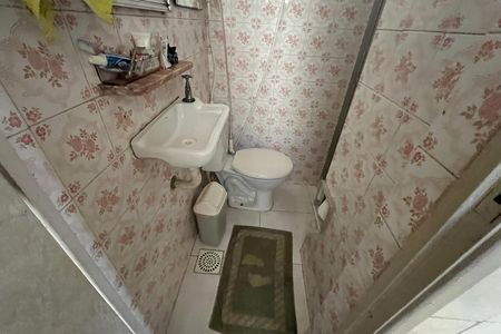 Casa de condomínio para alugar com 100m², 3 quartos e 1 vaga Casa de condomínio para alugar com 100m², 3 quartos e 1 vagaBanheiro de serviço