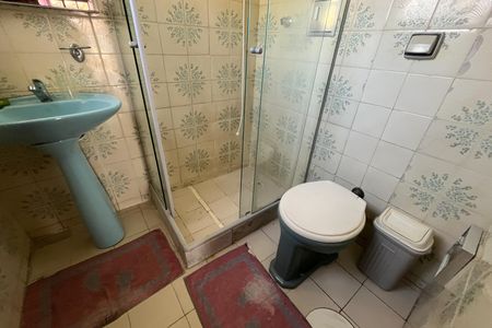 Casa de condomínio para alugar com 100m², 3 quartos e 1 vaga Casa de condomínio para alugar com 100m², 3 quartos e 1 vagaBanheiro 2