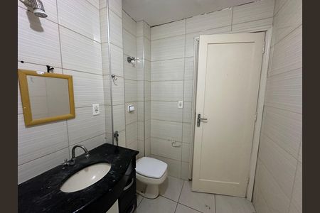 Apartamento para alugar com 77m², 2 quartos e sem vaga Apartamento para alugar com 77m², 2 quartos e sem vagaBanheiro