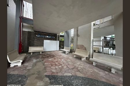 Apartamento para alugar com 77m², 2 quartos e sem vaga Apartamento para alugar com 77m², 2 quartos e sem vagaHall de entrada