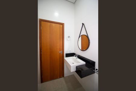 Casa de condomínio para alugar com 220m², 3 quartos e 4 vagas Casa de condomínio para alugar com 220m², 3 quartos e 4 vagasBanheiro da Suite 3