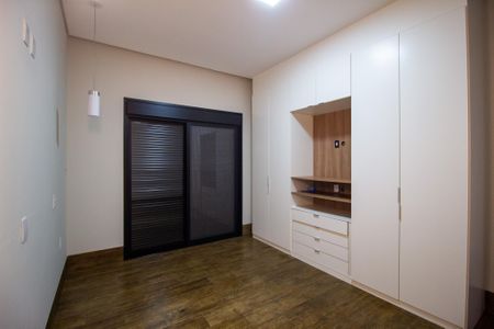 Casa de condomínio para alugar com 220m², 3 quartos e 4 vagas Casa de condomínio para alugar com 220m², 3 quartos e 4 vagasSuite 1