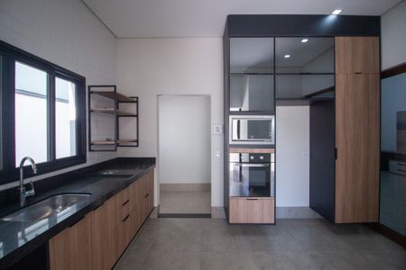 Casa de condomínio para alugar com 220m², 3 quartos e 4 vagas Casa de condomínio para alugar com 220m², 3 quartos e 4 vagasCozinha